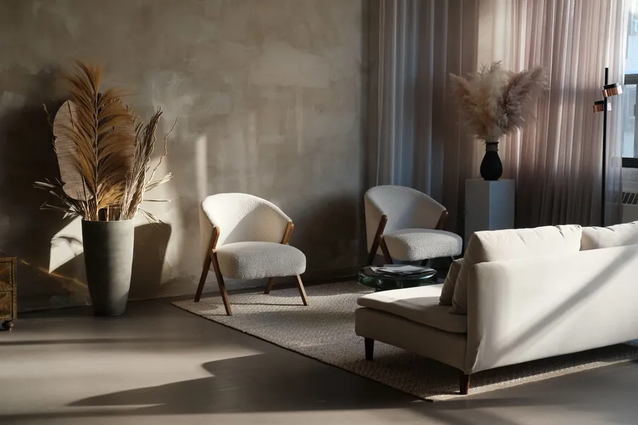 Living room with a warm, textured plaster wall